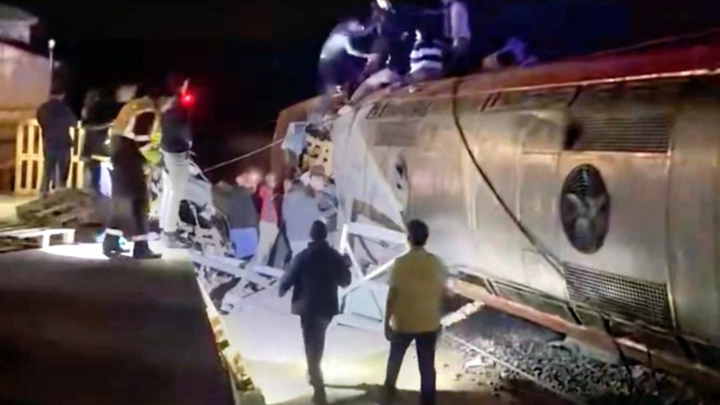 Bilanțul tragediei feroviare din Spania a crescut dramatic. Sunt cel puțin 39 de morți și sute de răniți - VIDEO