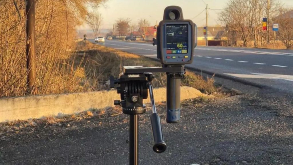 Amenda radar în 2026. Cât costă cea mai mică sancțiune și după cât timp „se șterge” fapta din cazierul auto