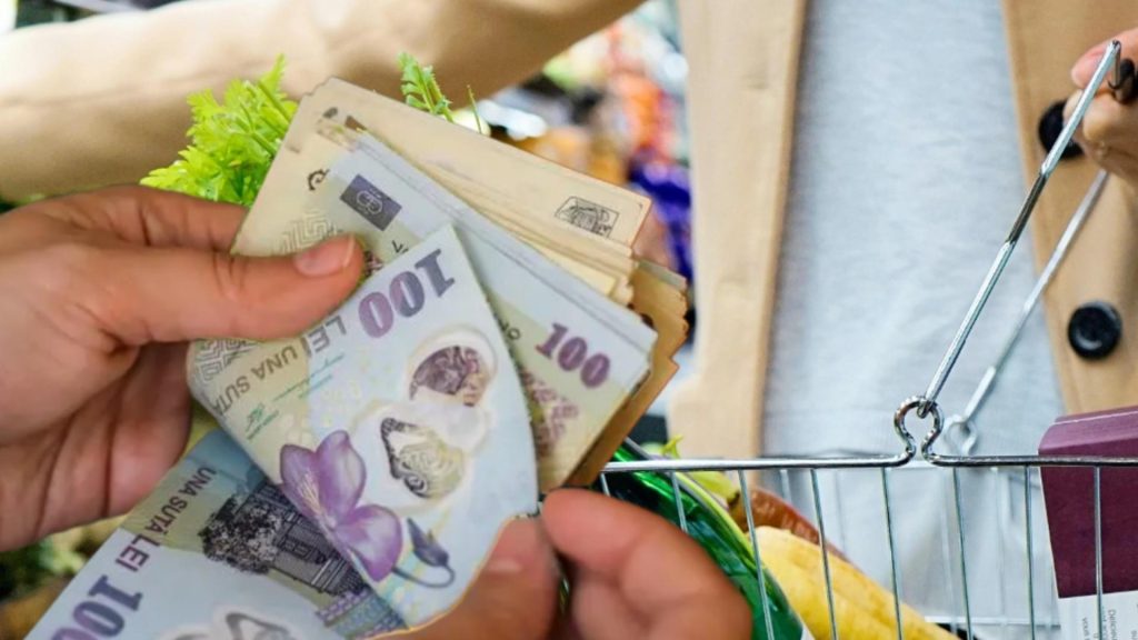 Un nou val de scumpiri la început de an. Românii sunt la capătul puterilor: „E o obrăznicie curată, ne omoară cu taxele. Rușine guvernanților”