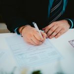 Înțelegerea Nomenclaturii: Distincția Între First Name, Last Name și Importanța Lor în Contextul Cultural