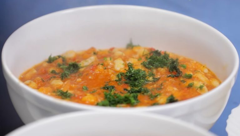 Fasolea de Post: Tradiții, Rețete și Impactul Culturii Mănăstirești asupra Alimentației Românești