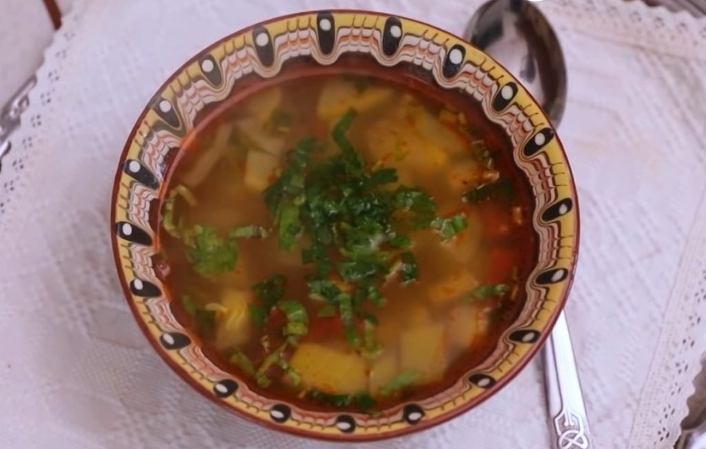 Supă călugărească cu dovleac: O tradiție culinară din inima Mănăstirii Văleni
