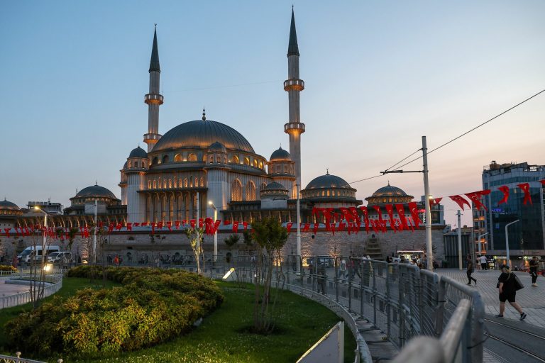 Creșterea Prețurilor în Istanbul: Impactul Asupra Turismului și Economiei Locale