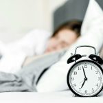 Secretul unui Somn Odihnitor: Ora Ideală pentru a Evita Oboseala Dimineața