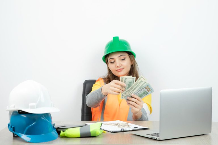 Cum a Transformat O Femeie Meseria de Montator Mobilier într-o Afacere de Succes: O Privire Asupra Muncii Flexibile