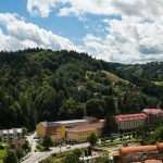 Criza Turismului din România: O Analiză Detaliată a Provocărilor din Sectorul Turistic în Perioada Sărbătorilor Pascale