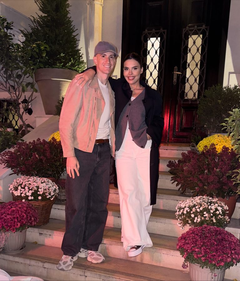 Andreea Popescu și Rareș Cojoc: O Poveste de Dragoste și Împăcare în Fața Provocărilor Familiale