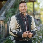 Valentin Sanfira: Între regăsirea fericirii și criticile online – O analiză a reacțiilor publicului