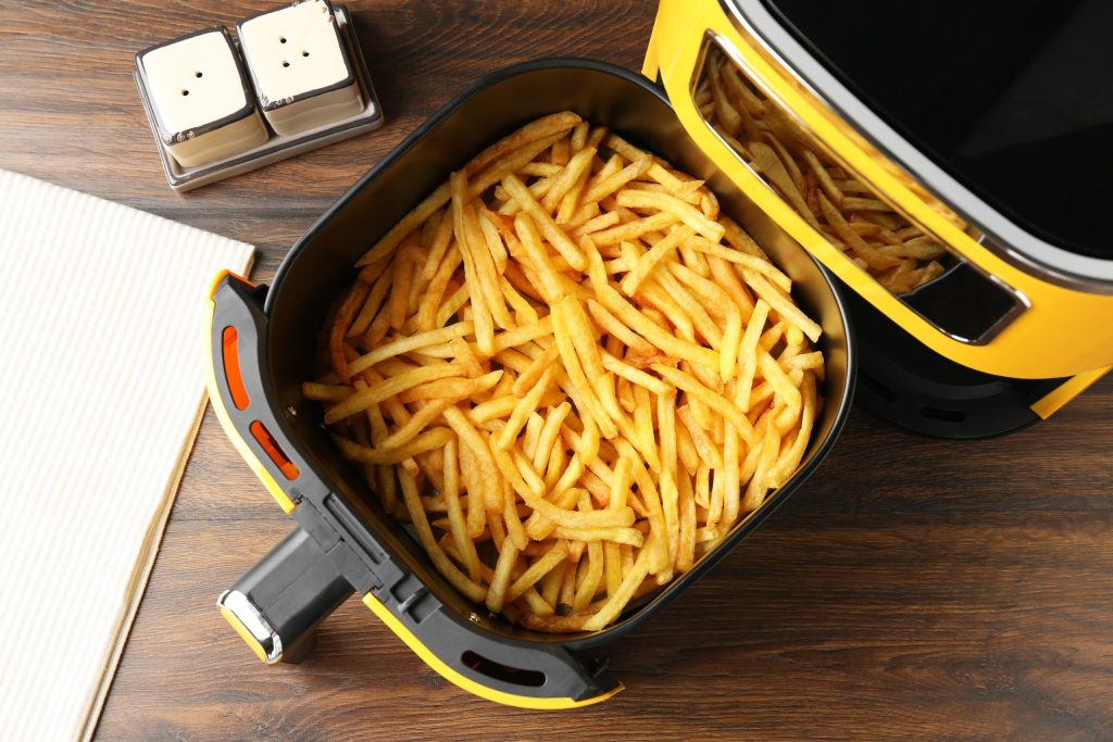 Secretul Cartofilor Perfecți la Air Fryer: Cum Amidonul de Porumb Transformă Prepararea Acestora