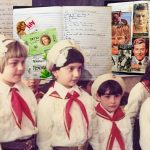 Oracolul: De la Universitățile Medievale la Rețelele Sociale Contemporane – O Istorie a Conectivității în Copilărie