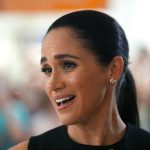 Controversa bijuteriilor scumpe ale Meghan Markle: O analiză a percepțiilor și impactului social