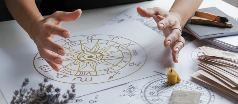 Transformări Astrale: Impactul Intrării lui Mercur în Berbec asupra Zodiilor în 2026