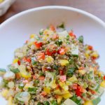 Salata Mediteraneană de Linte: O Explorație a Aromelor și Beneficiilor Nutriționale