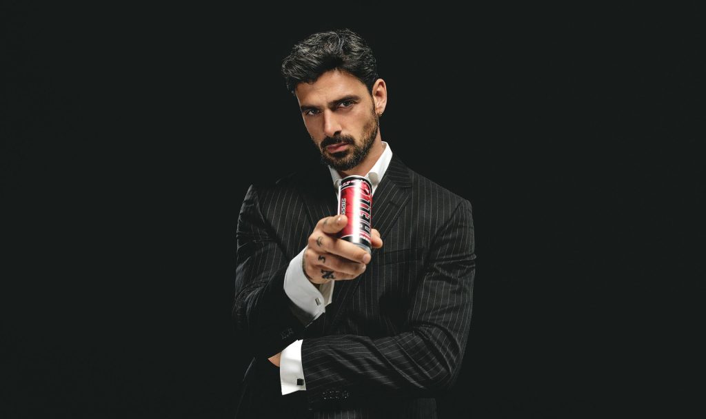 Michele Morrone în România: O privire detaliată asupra evenimentului HELL și impactul său cultural și comercial