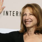 Moartea actriței Nathalie Baye: O pierdere profundă pentru cinematografia franceză și o invitație la reflecție asupra demenței cu corpi Lewy