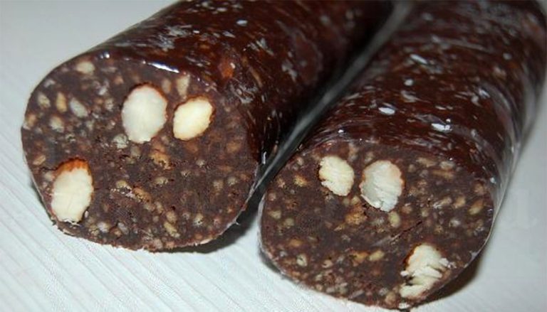 Salam de biscuiți: O rețetă tradițională cu rădăcini adânci în cultura culinară românească