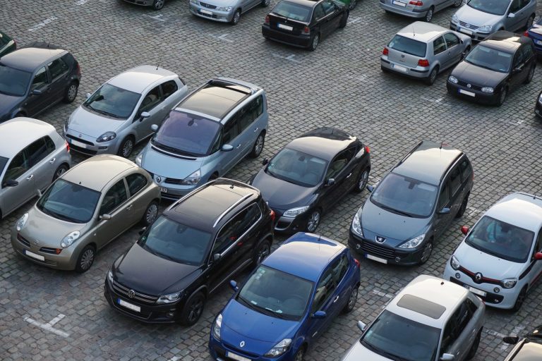 Prețurile exorbitante ale locurilor de parcare din Cluj-Napoca: O analiză a pieței imobiliare locale