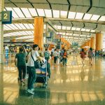 Cele mai sigure țări pentru femeile călătoare: O analiză detaliată a destinațiilor ideale pentru vacanțe solo în 2026