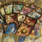 Valetul de Cupe: Îndrumări Emoționale pentru O Zi de Reflecție și Creativitate