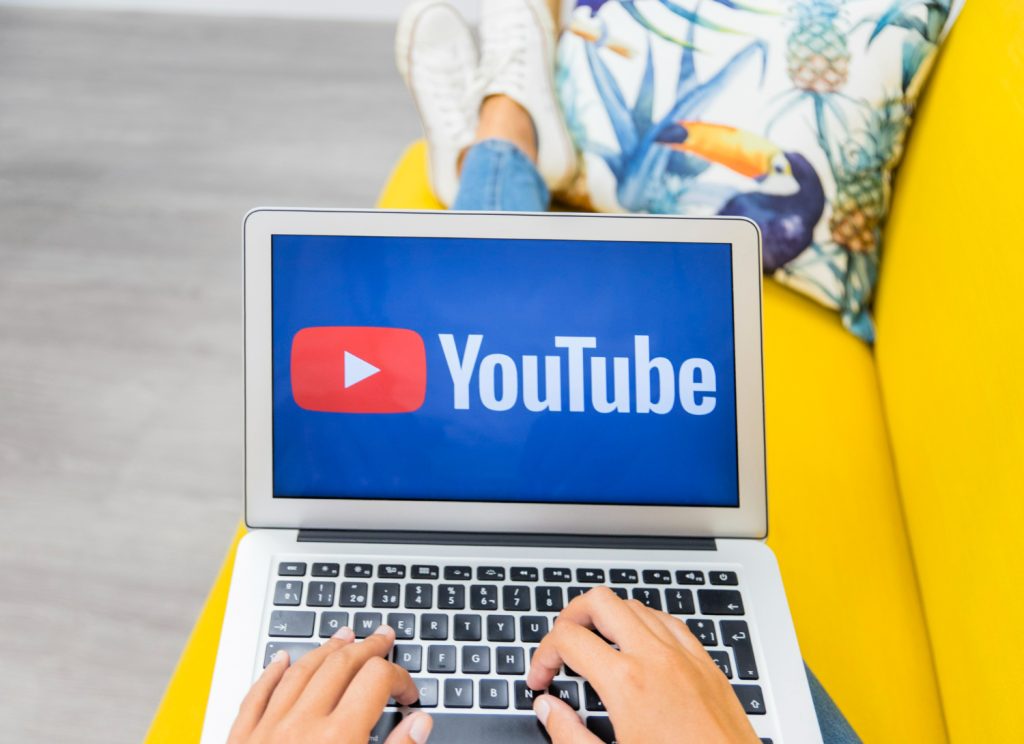 IShowSpeed: Impactul unei păcăleli de 1 aprilie asupra comunității online și despre influența creatorilor de conținut