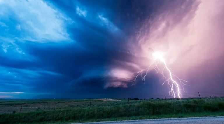 Instabilitate atmosferică în România: Prognoza meteo detaliată pentru 3 aprilie 2026