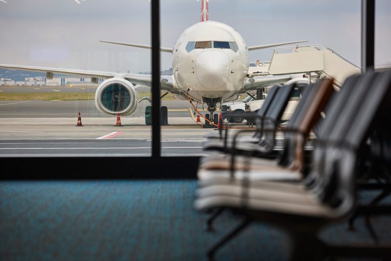 Impactul Crizei din Orientul Mijlociu Asupra Aviației Europene: Planurile Lufthansa și Implicațiile pentru Industria Aeronautică