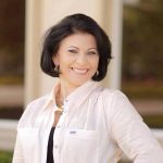 Elena Cârstea și Povestea Inspirațională a Fetelor Sale Adoptate: Sanda și Adriana