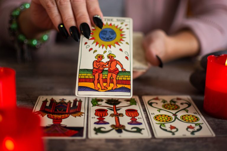 Șase de Bâte: Lecții de Victorie și Umilință în Viața Cotidiană