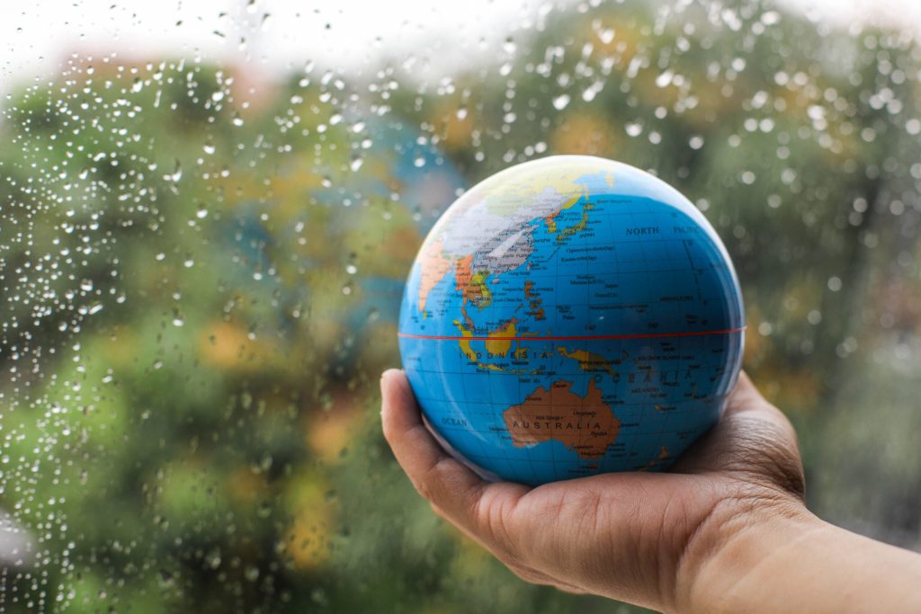 Criza Climatică: Impactul Încălzirii Globale și Provocările Viitoare