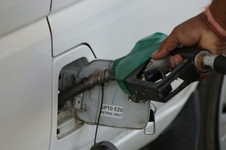 Piața carburanților din România: Analiza prețurilor și anomaliilor din sectorul energetic