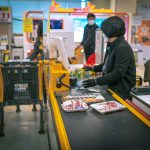 Vinerea Mare: Semnificație, Zile Libere și Programul Magazinelor în Contextul Sărbătorilor Pascale 2026