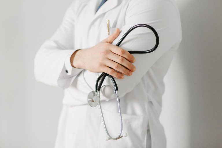 Controversa medicului din Constanța: Între înșelăciune și etica medicală