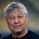 Mircea Lucescu: O Legendă a Fotbalului Omagiată pe Teren și în Inimi