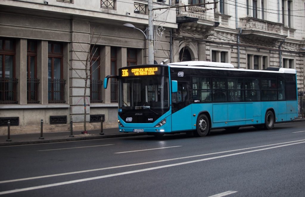 Programul STB de Paște 2026: Detalii despre transportul public în noaptea de Înviere