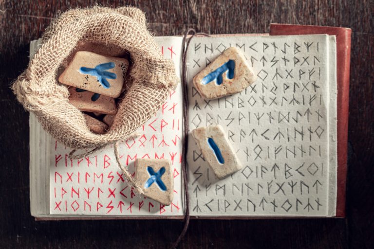 Runa lui Odin și Înțelepciunea Adaptării: Horoscopul Zodiei Pești pentru 21 Aprilie 2026