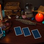 Greutatea Responsabilităților: Mesajul Zece de Bâte pentru Vărsător și Celelalte Zodii