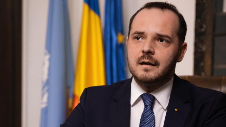 Importanța plății primei zile de concediu medical: O analiză a noilor reglementări din România