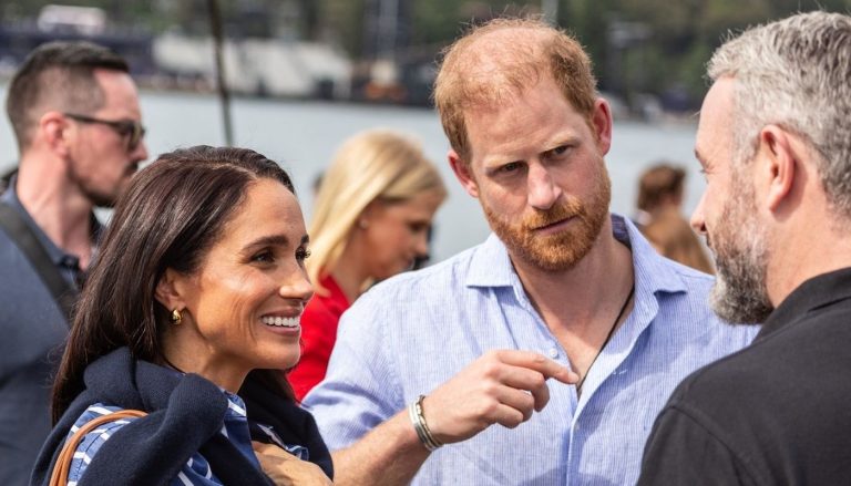 Meghan Markle și Prințul Harry în centrul furtunii: Critici, acuzații și implicații pentru Familia Regală
