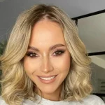 Andreea Perju și Iubitul Misterios: O Analiză a Despărțirii în Contextul Showbiz-ului Românesc