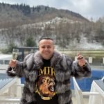 Povestea lui Adrian Minune: De la primele acorduri la dragoste eternă