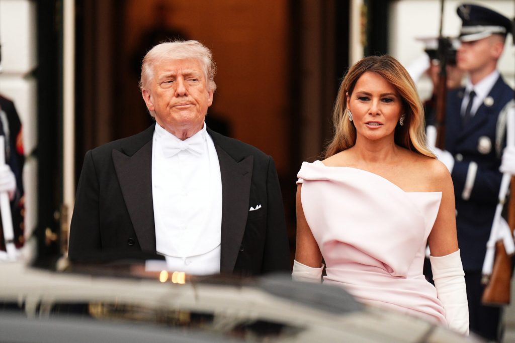Momentul Penibil din Relația Trump: O Găselniță sau O Realitate Neagră?