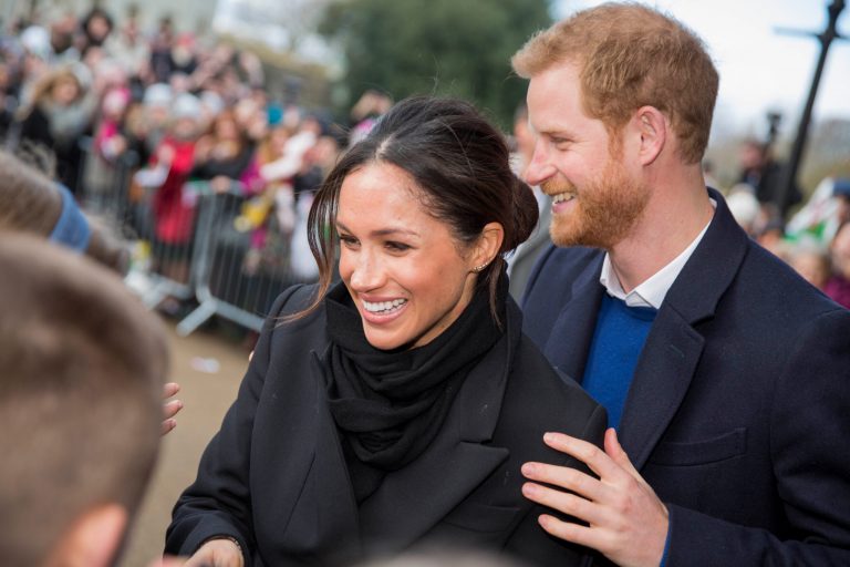 Meghan Markle și cei mai dificili șapte ani: O analiză a mesajelor astrologice și a impactului asupra vieții sale publice