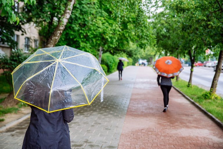 Vremea de 1 Mai 2026: O Analiză Detaliată a Fenomenelor Meteorologice și Implicațiilor Pentru Cetățeni