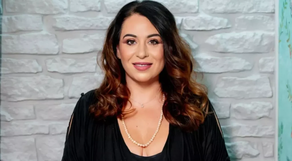 Lipsa de Respect în Spațiile Publice: Oana Roman și Apelul Său pentru Educație și Bun-Simț