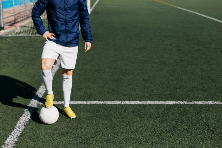 Tragedie în fotbalul românesc: Moartea tatălui unui jucător în parcarea stadionului zguduie comunitatea sportivă