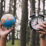Când va avea ziua 25 de ore? O explorare profundă a încetinirii rotației Pământului