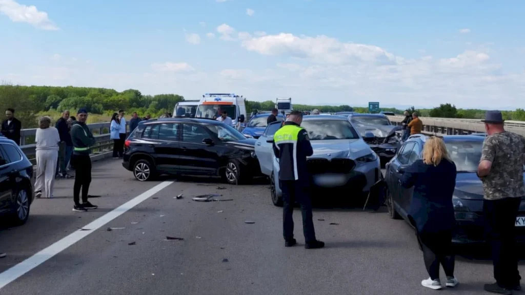 Accident grav pe A3: Impactul coliziunii în lanț asupra traficului și siguranței rutiere