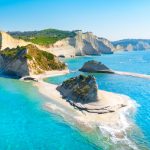 Grecia implementează măsuri stricte pentru protejarea litoralului: Amenzi de până la 60.000 de euro pentru încălcarea regulilor în sezonul estival 2026