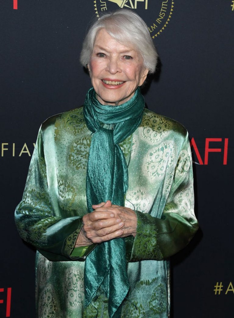 Ellen Burstyn la 93 de ani: Secretul longevității și stilul de viață sănătos al unei legende a Hollywood-ului