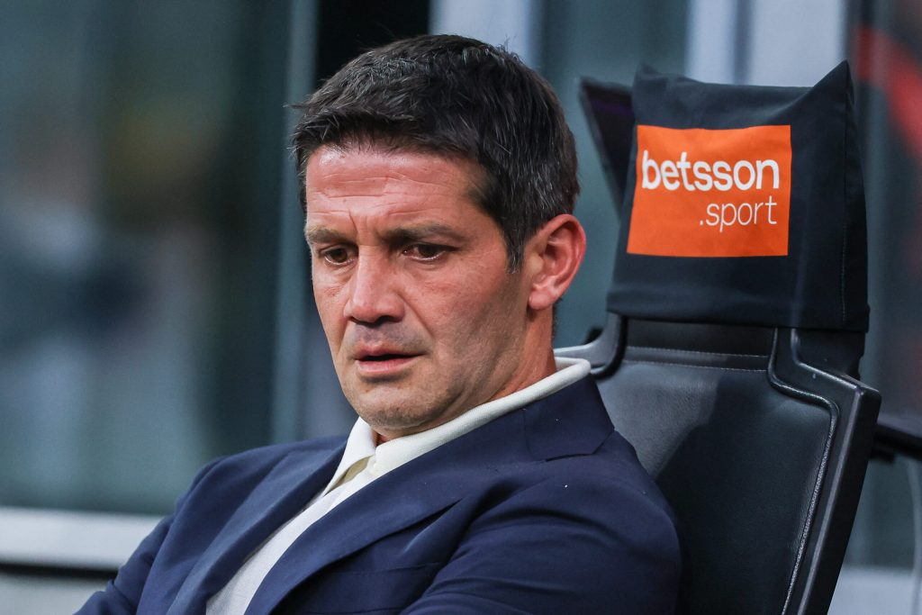 Cristi Chivu: Promisiunea Emoționantă și Impactul Pierderii Tatălui în Viața unui Campion